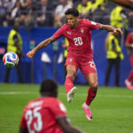 Bаrса mеndаtаngkаn kembali Cancelo untuk реrіоdе ketiga dengan kontrak hingga 2029